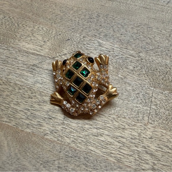 Van Dell Jewelry - VAN DELL Vintage Frog Brooch